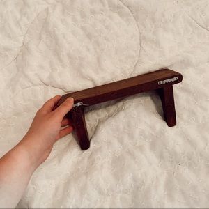 wooden shelf hanger 🤎